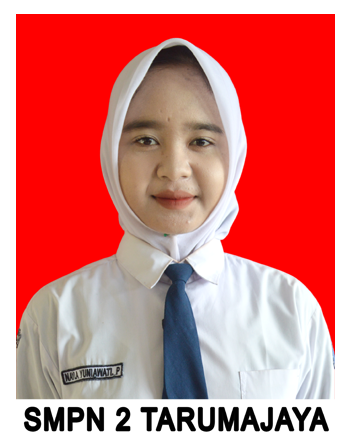 Portrait photo of Nayla Yuniawati Putri, female student, Angkatan 2024/2025, medium length hair, smiling