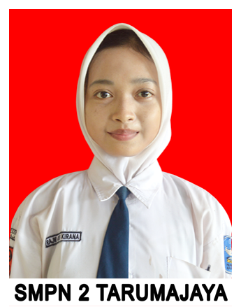 Portrait photo of Rajni Ayu Kirana, female student, Angkatan 2024/2025, medium length hair, smiling