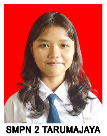 Portrait photo of Yashinta Dorothea Wada, female student, Ketua Kelas, Angkatan 2024/2025, medium length hair, smiling